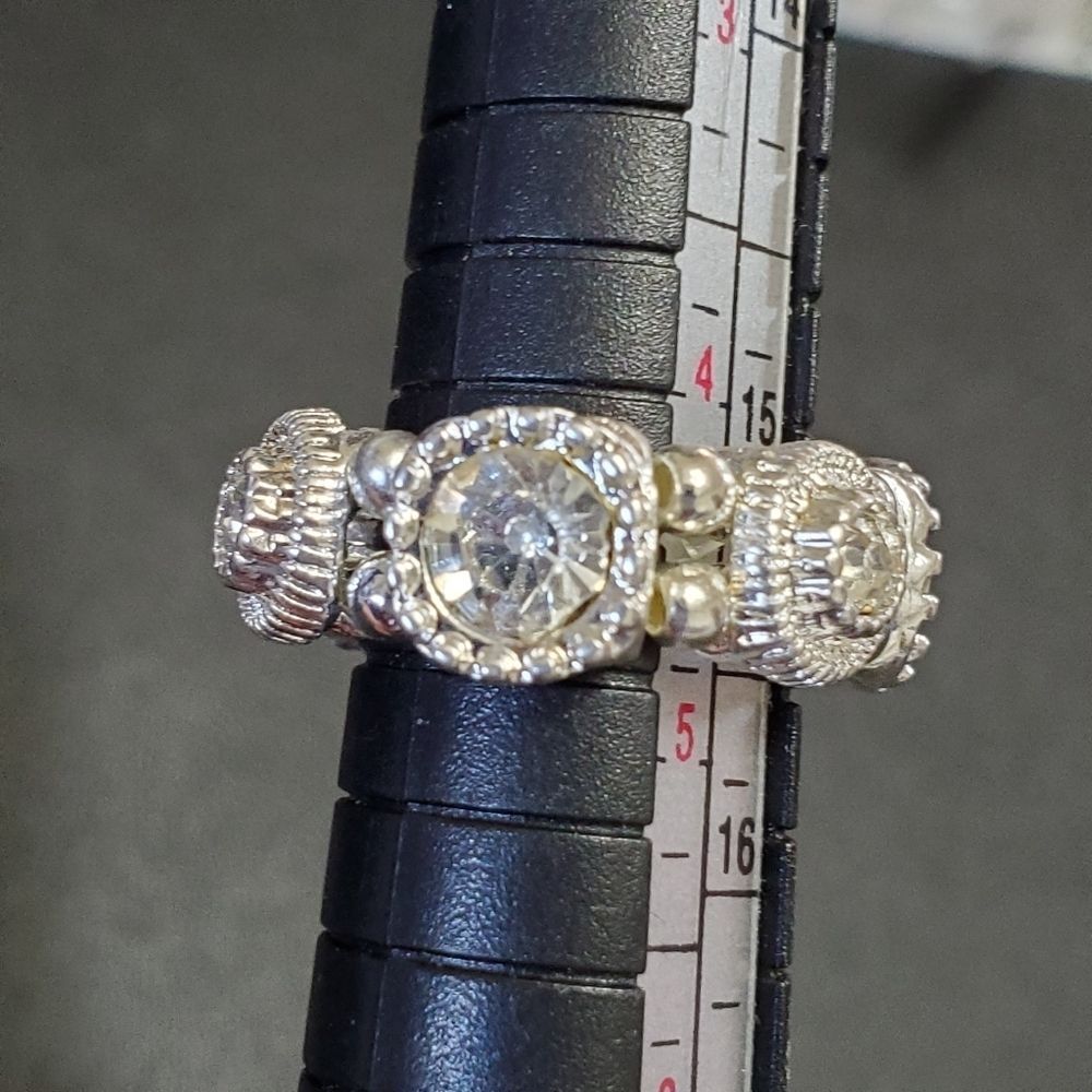 Silver tone rhinestone stretch ring - Picture 7 of 7